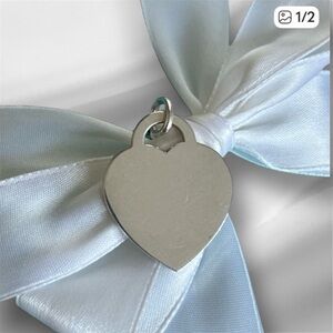 💯 Authentic Tiffany and Co. LARGE Plain Heart Tag Charm
